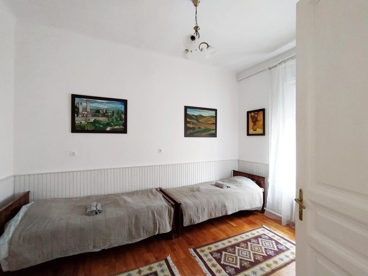 Atelier Keszthely Villa Rum bild